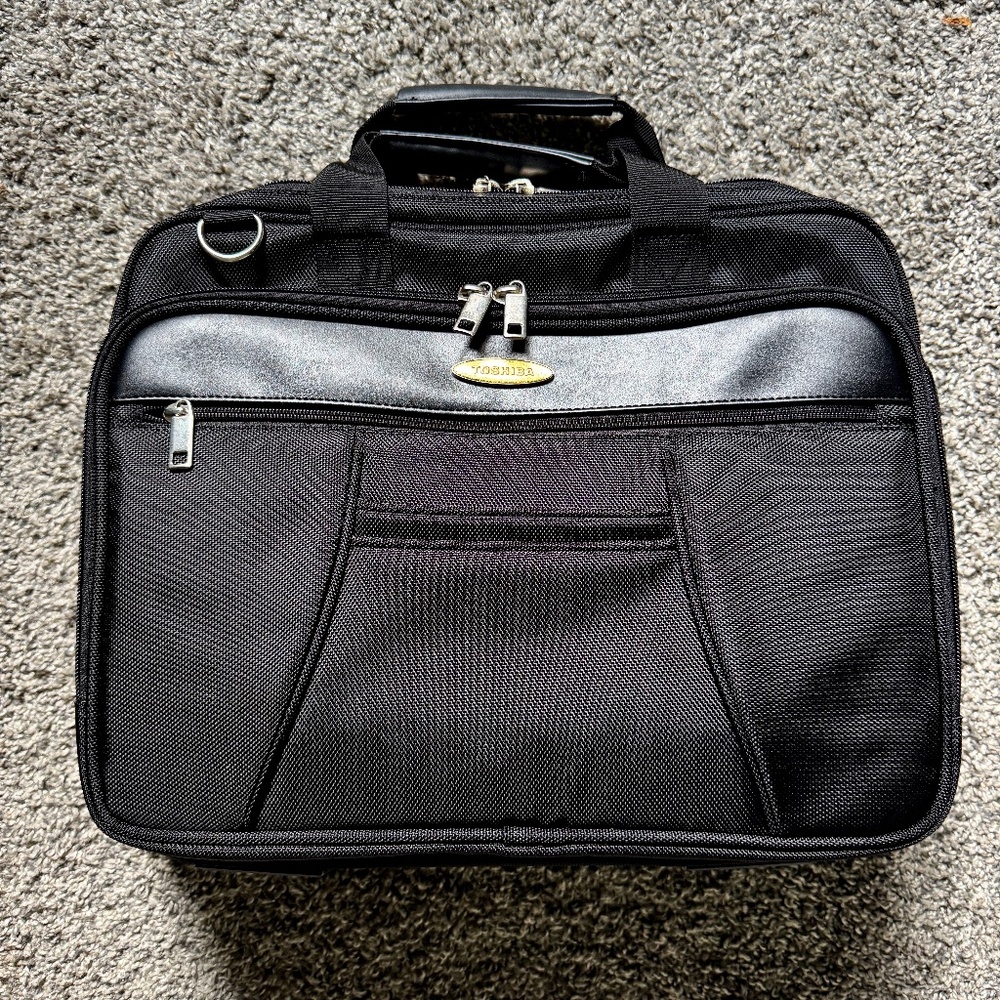 New Toshiba school / work bag